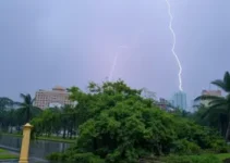 chuva com raios em São Paulo