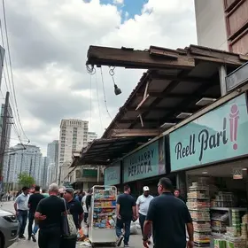 teto de comércio desaba em São Paulo